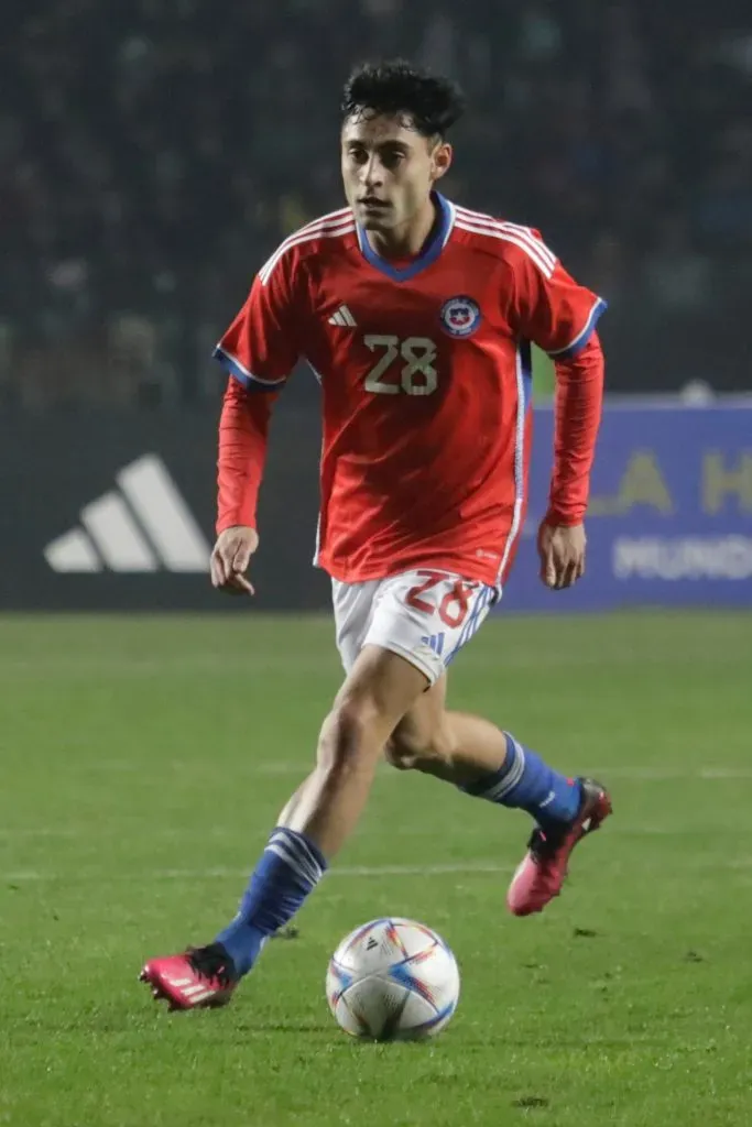 Javier Altamirano en su único partido con La Roja (Photosport)