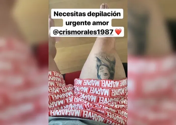 La broma de Gary Medel con el tatuaje de Cristina Morales. Foto: Instagram.