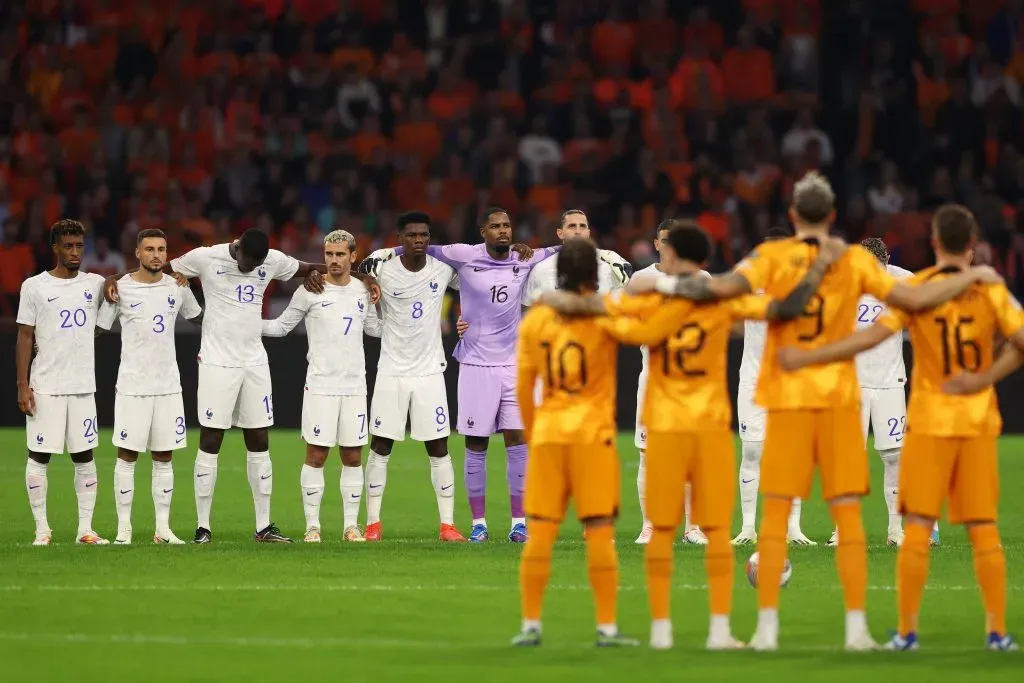 Francia derrotó a domicilio a Países Bajos con doblete de golazos de Mbappé.