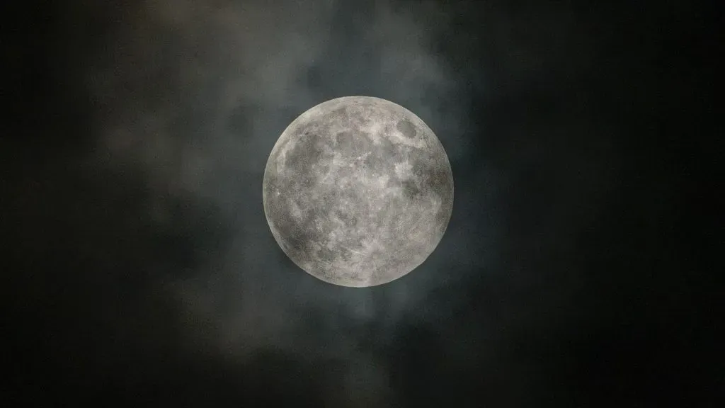 Imagen de un eclipse lunar penumbral