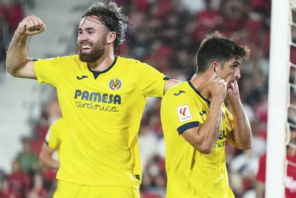 Ben Brereton festeja junto a Gerard Moreno el gol de la victoria ante el Mallorca. (Rafa Babot/Getty Images).