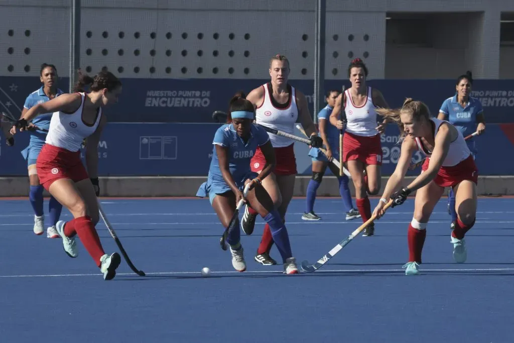 El equipo femenino de hockey césped cubano terminó sexto en estos Juegos Panamericanos de Santiago 2023. | Foto: Photosport.
