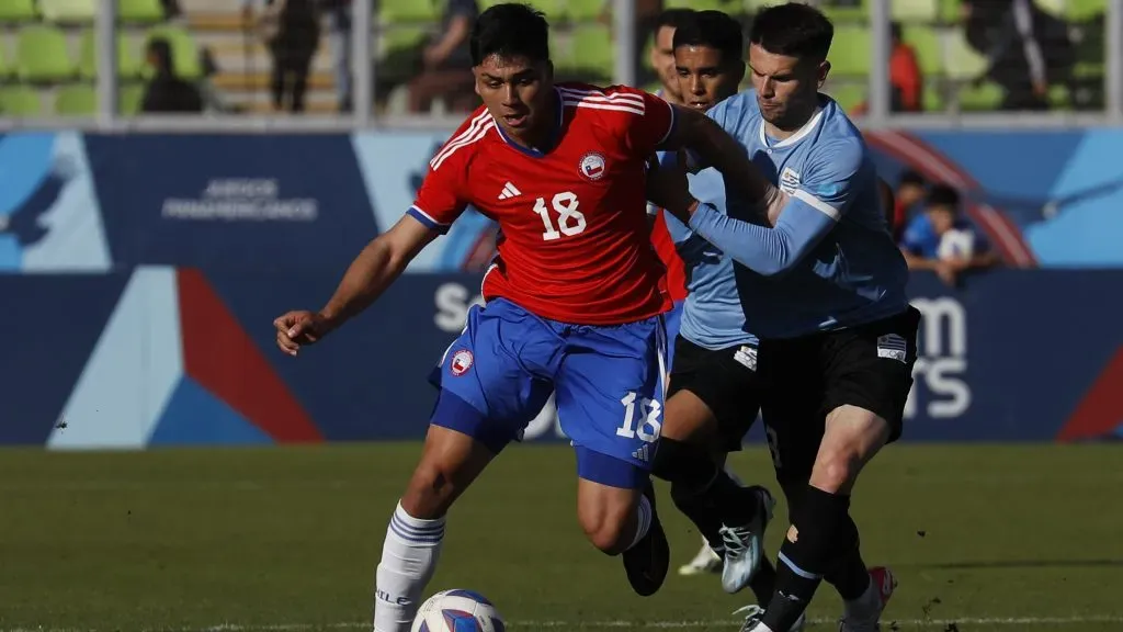 Damián Pizarro asoma como titular en la formación de Chile para enfrentar a Paraguay. Foto: Photosport.