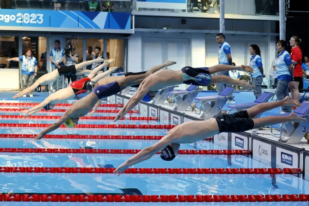 En el Centro Acuático del Parque Estadio Nacional se está desarrollando la competencia de natación | Photosport