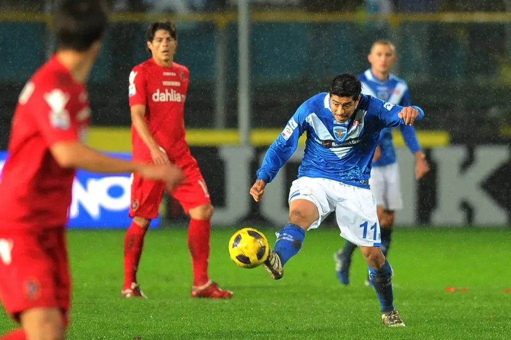 Nicolás Córdova en acción por el Brescia de Italia. (Roberto Serra/Getty Images).