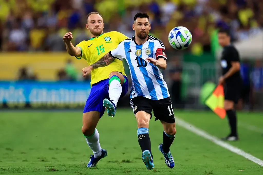 Messi comandó un nuevo triunfo histórico de Argentina, ahora ante Brasil en el Maracaná. | Foto: Getty