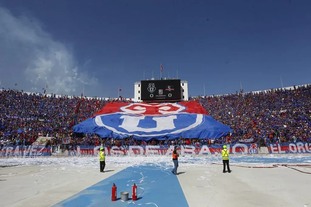 Los hinchas de Universidad de Chile sonríen y empiezan a ilusionarse con su regreso al Estadio Nacional para 2024.