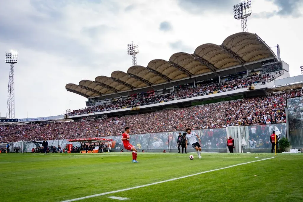 Colo Colo busca opciones para jugar ante Unión Española ya que la cancha del Estadio Monumental está en mal estado. | Foto: Guille Salazar