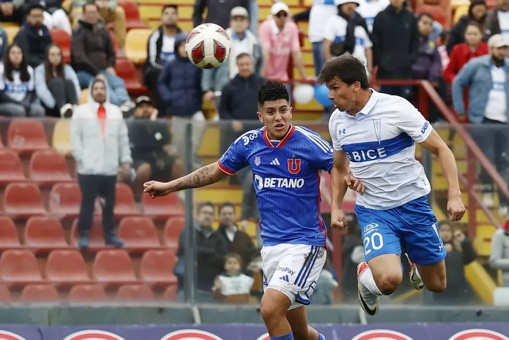 Gonzalo Tapia anotó el descuento de la Católica en el Clásico Universitario. (Dragomir Yankovic/Photosport).