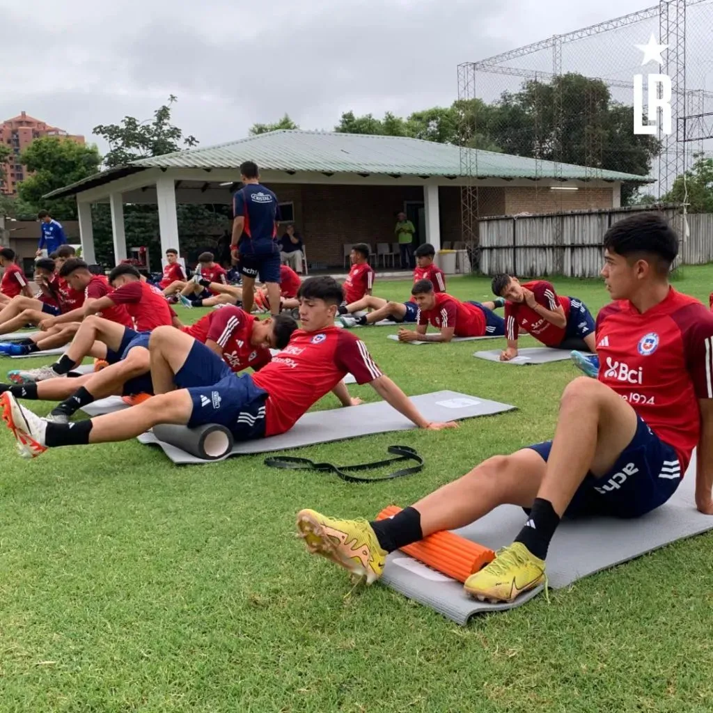 La Roja Sub 20 tuvo su última práctica antes del debut en el Torneo de Promesas de Paraguay. Foto: Comunicaciones FFCh.
