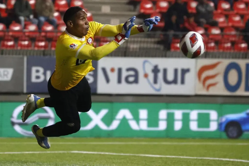 Omar Carabalí regresa a Colo Colo tras jugar 26 partidos en Unión La Calera. | Foto: Photosport.