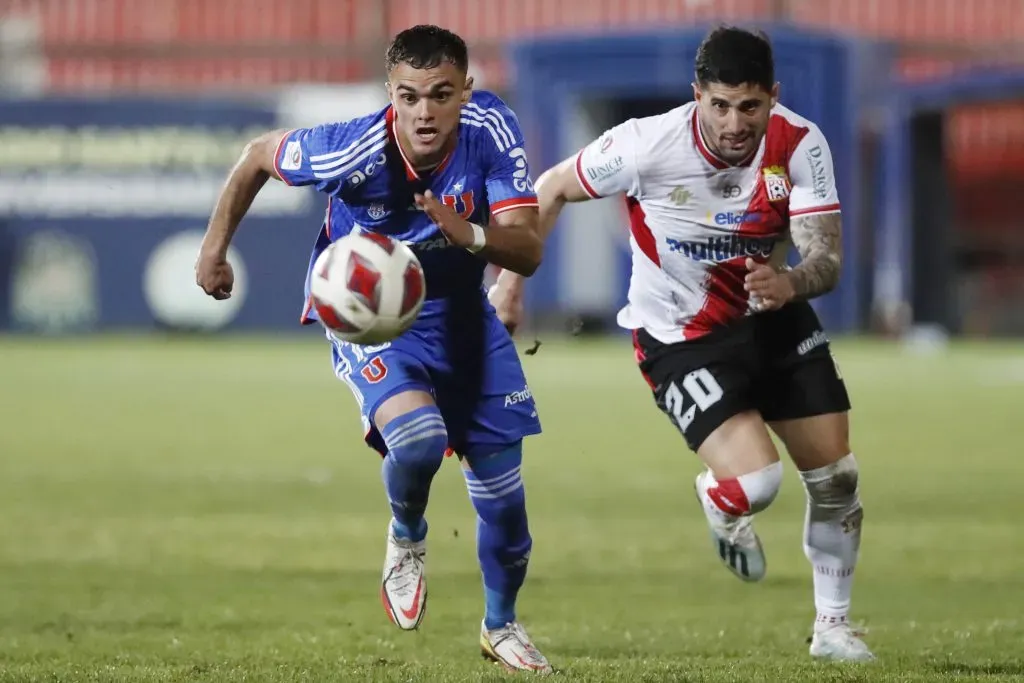 Fernández apenas jugó en la U a pesar de llegar como refuerzo a mitad de año. | Foto: Photosport.