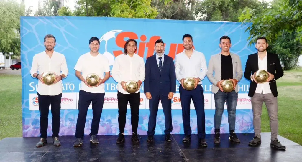 Reinaldo Navia criticó a Gamadiel García por no recordar a jugadores del pasado