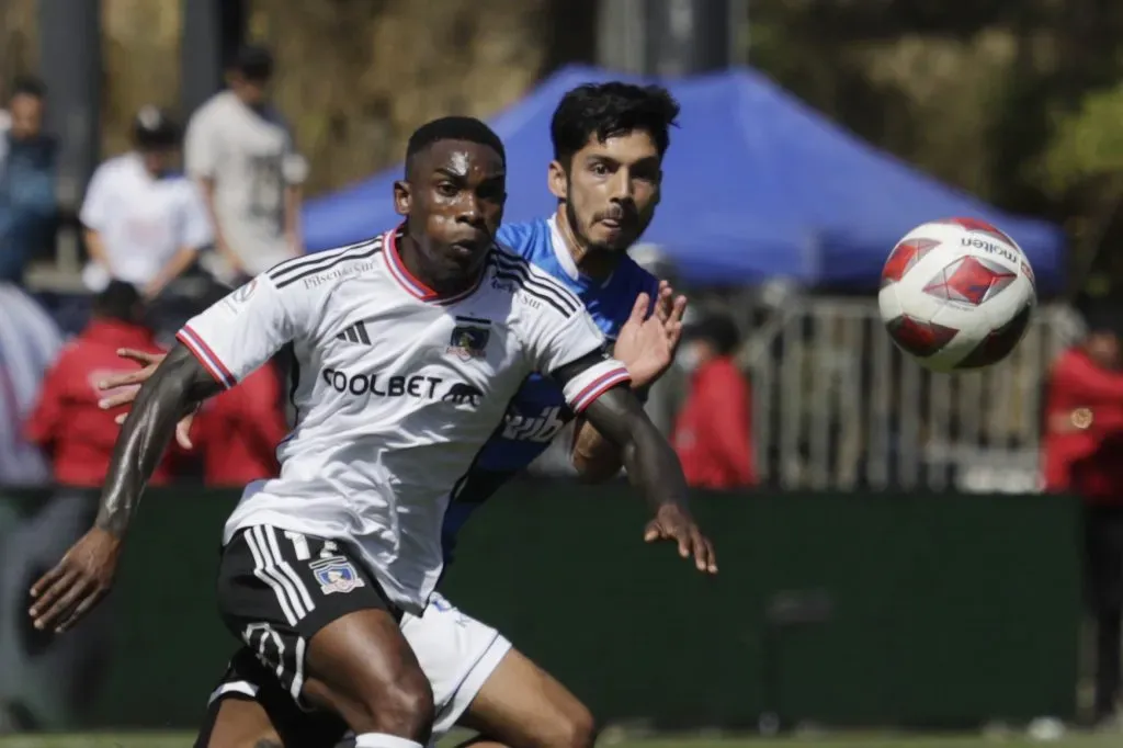 Castillo sumó apenas 849 minutos de juego en Colo Colo durante este 2023. | Foto: Photosport.