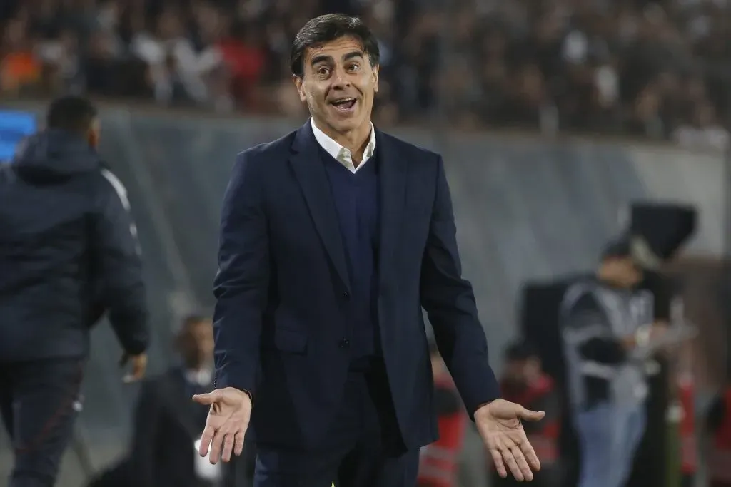 Gustavo Quinteros no renovó su contrato con Colo Colo tras ganar la Copa Chile 2023. (Jonnathan Oyarzun/Photosport).