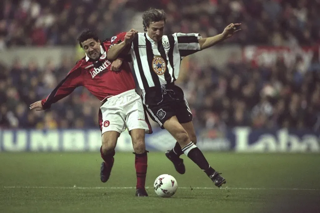Newcastle y su camiseta ícono de los 90