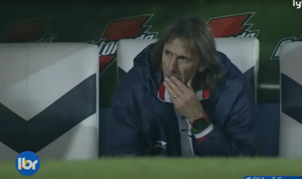 Así quedó el Tigre Gareca luego del penal que falló Santiago Silva ante Peñarol. (Captura TyC Sports).