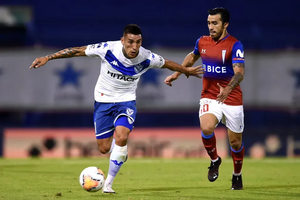 Ricardo Centurión jugó 62 partidos en su primer paso por Vélez entre 2020 y 2021. Anotó ocho goles y entregó seis asistencias. | Foto: Getty Images.