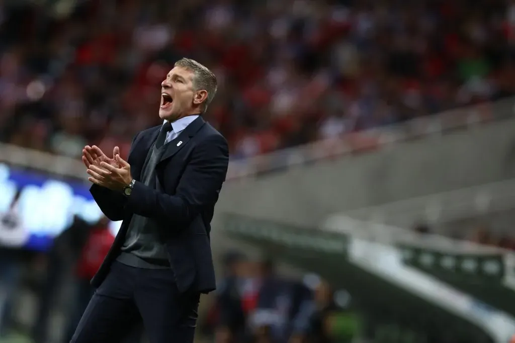 Martín Palermo como DT del Pachuca de México. (Refugio Ruiz/Getty Images).