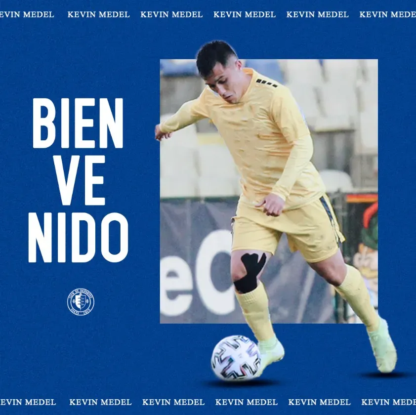 La gráfica de bienvenida para Kevin Medel. (Captura Deportes Santa Cruz).