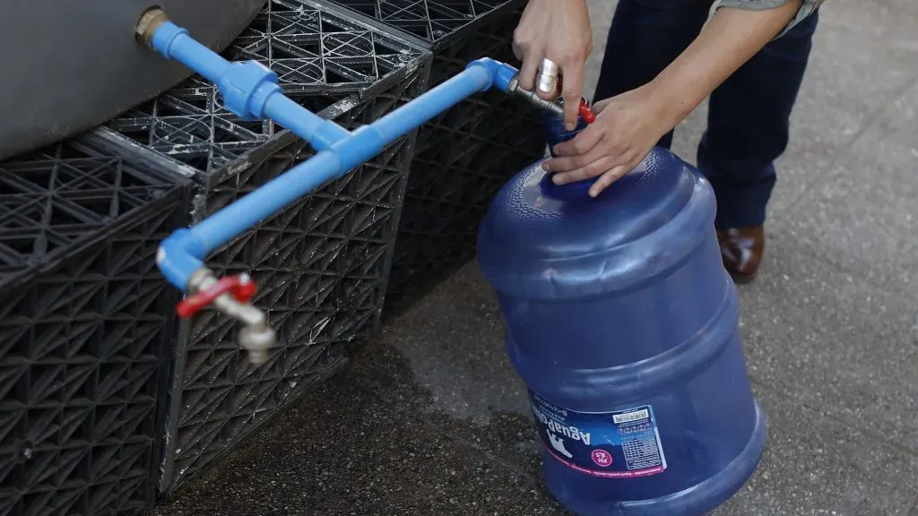 Los puntos de abastecimiento para juntar agua