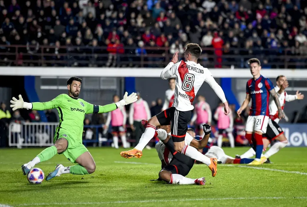 Augusto Batalla tuvo un gran rendimiento en San Lorenzo de Almagro que lo llevó al fútbol español. (Marcelo Endelli/Getty Images).