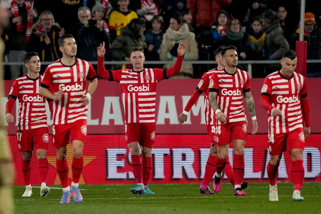 Jugadores de Girona celebrando el gol de Tsyhankov frente al Almeria en Montilivi, 17 de febrero de 2023.