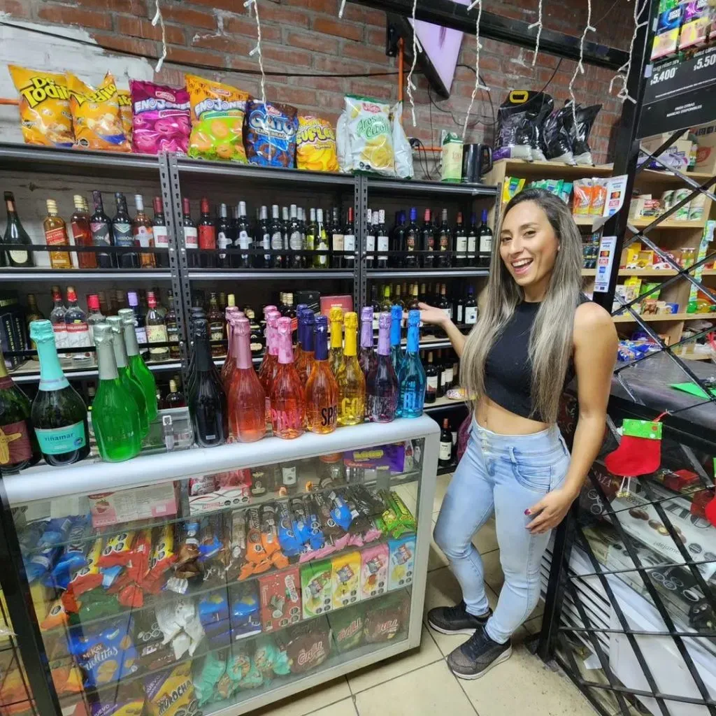 Botilleria Nahuelcoy es el nuevo emprendimiento de la árbitra chilena | Instagram