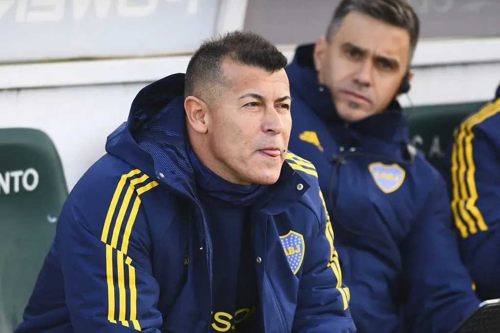 Jorge Almirón tendrá a Maxi Velázquez en su cuerpo técnico para entrenar a Colo Colo. (Rodrigo Valle/Getty Images).