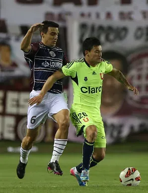 Maxi Velázquez ante la U. (Getty).