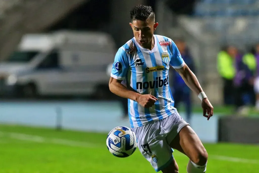 Felipe Flores disputó 38 partidos con Magallanes en el 2023, anotando ocho goles y entregando dos asistencias. | Foto: Photosport.