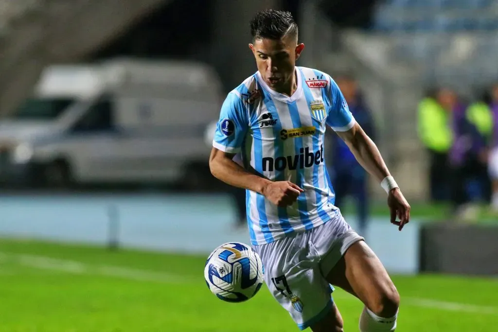 Felipe Flores disputó 38 partidos con Magallanes en el 2023, anotando ocho goles y entregando dos asistencias. | Foto: Photosport.