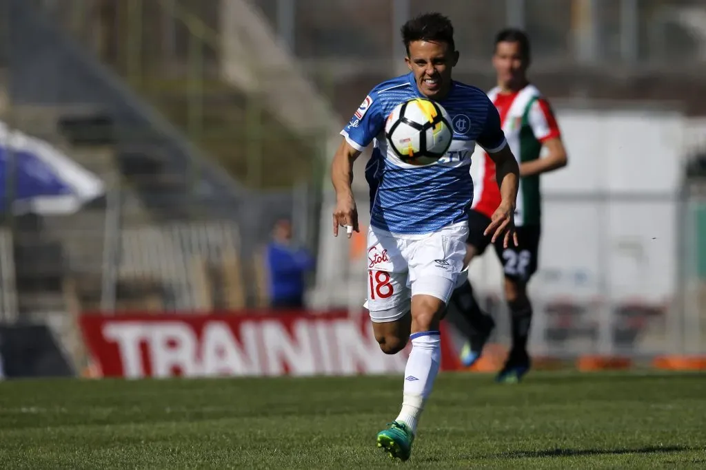 Para Buonanotte, a pesar de lo que digan en Universidad Católica, el puesto de enganche todavía puede aportar mucho en el fútbol. | Foto: Photosport.