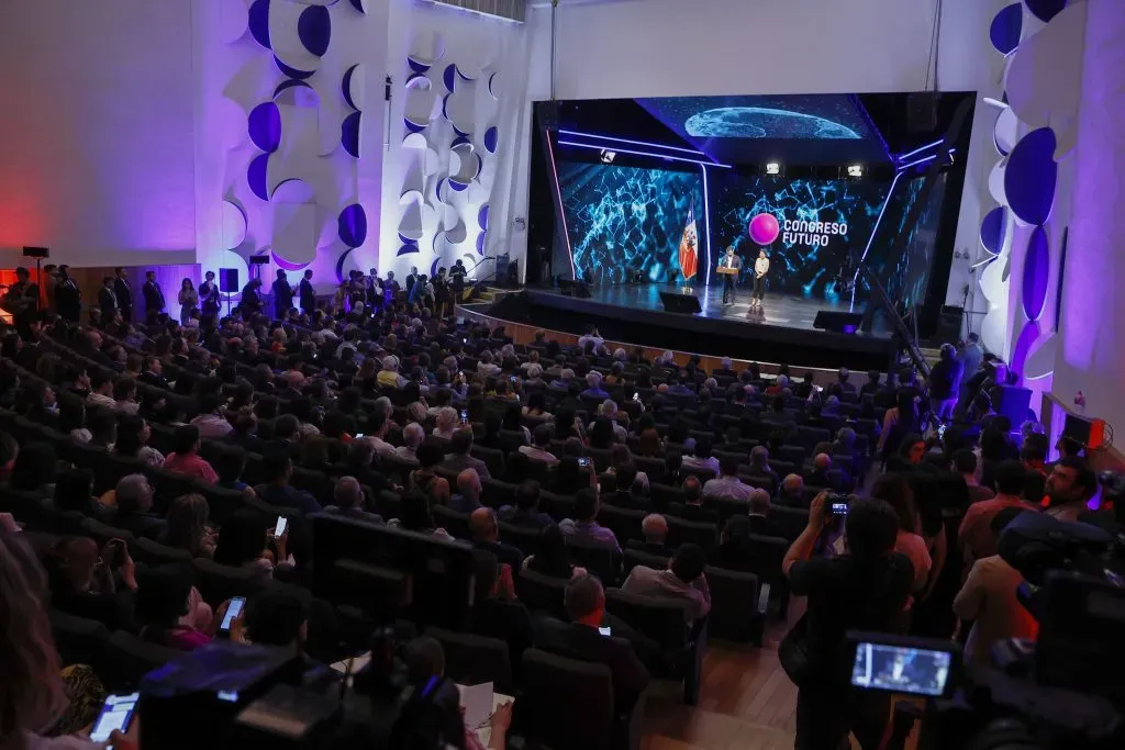 Santiago 15, de enero 2024
El Presidente de la Republica, Gabriel Boric, realiza el discurso inaugural del Congreso Futuro 2024: Ahora que hacemos
Dragomir Yankovic/Aton Chile