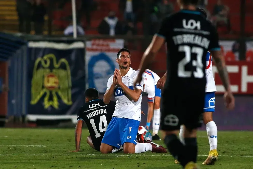 Burdisso se fue de la UC y se convirtió en jugador de Huracán en Argentina. | Foto: Jonnathan Oyarzun / Photosport