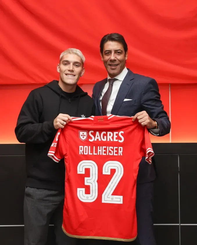 El argentino Benjamín Rollheiser junto a Manuel Rui Costa, el director deportivo del Benfica: fue un icónico volante ofensivo de la Fiorentina y el AC Milan. (Foto SL Benfica).