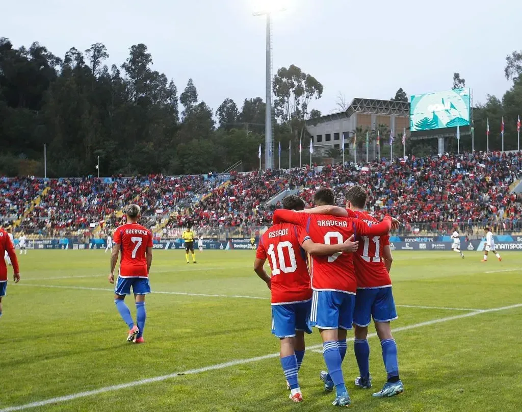 Chile Sub 23 consiguió la medalla de plata en los Juegos Panamericanos 2023. Imagen: La Roja.