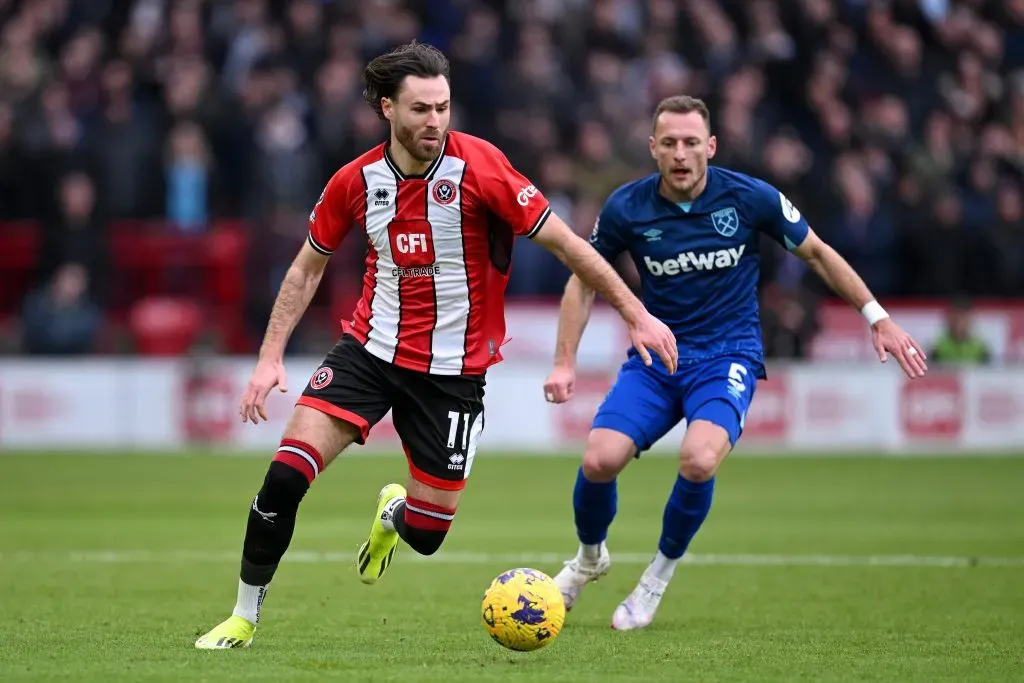 Ben Brereton en acción ante el West Ham United en su debut por la Premier League. Anotó su primer gol en el Sheffield United. (Michael Regan/Getty Images).