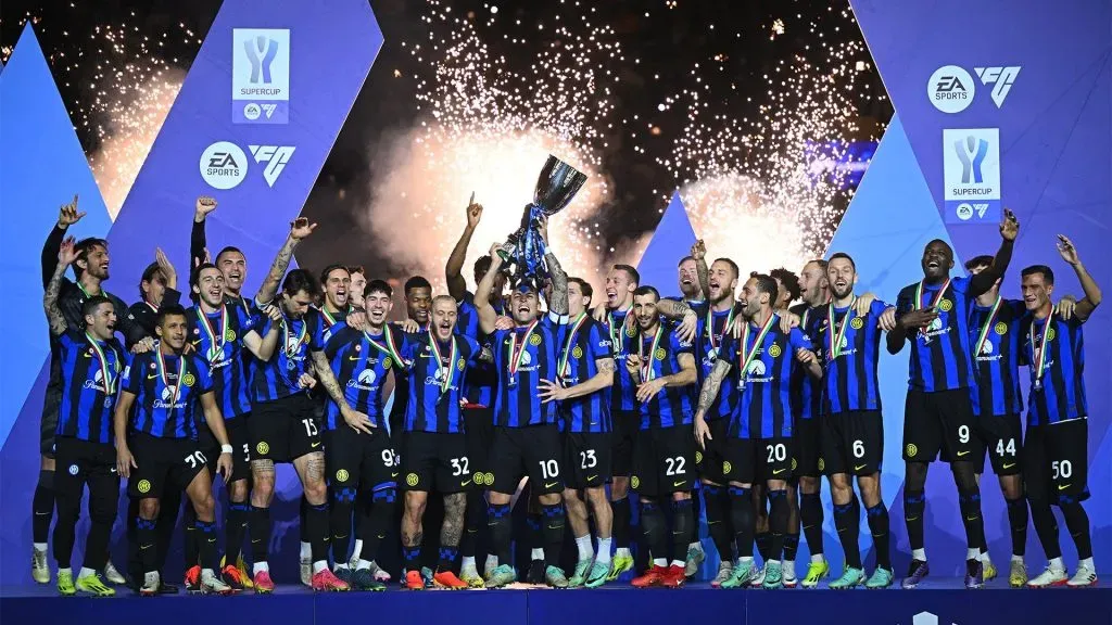 Alexis Sánchez supercampeón en Italia (Inter de Milán)