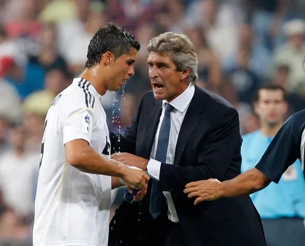 En 2009 el técnico chileno dirigió a Cristiano Ronaldo en el Real Madrid. | Foto: Alejandro González / Real Madrid via Getty Images