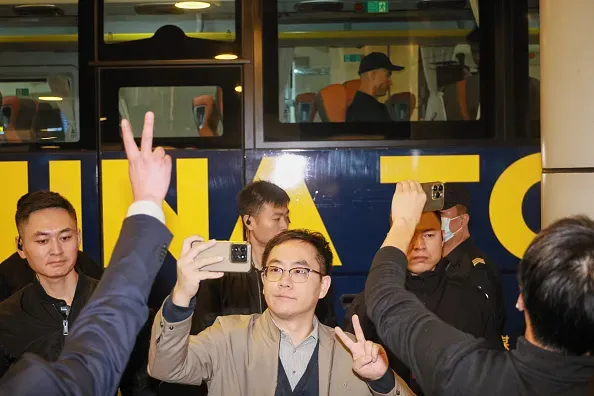 Los hinchas chinos pudieron ver a Cristiano en el bus. | Foto: An Lingjun / CHINASPORTS / VCG via Getty Images