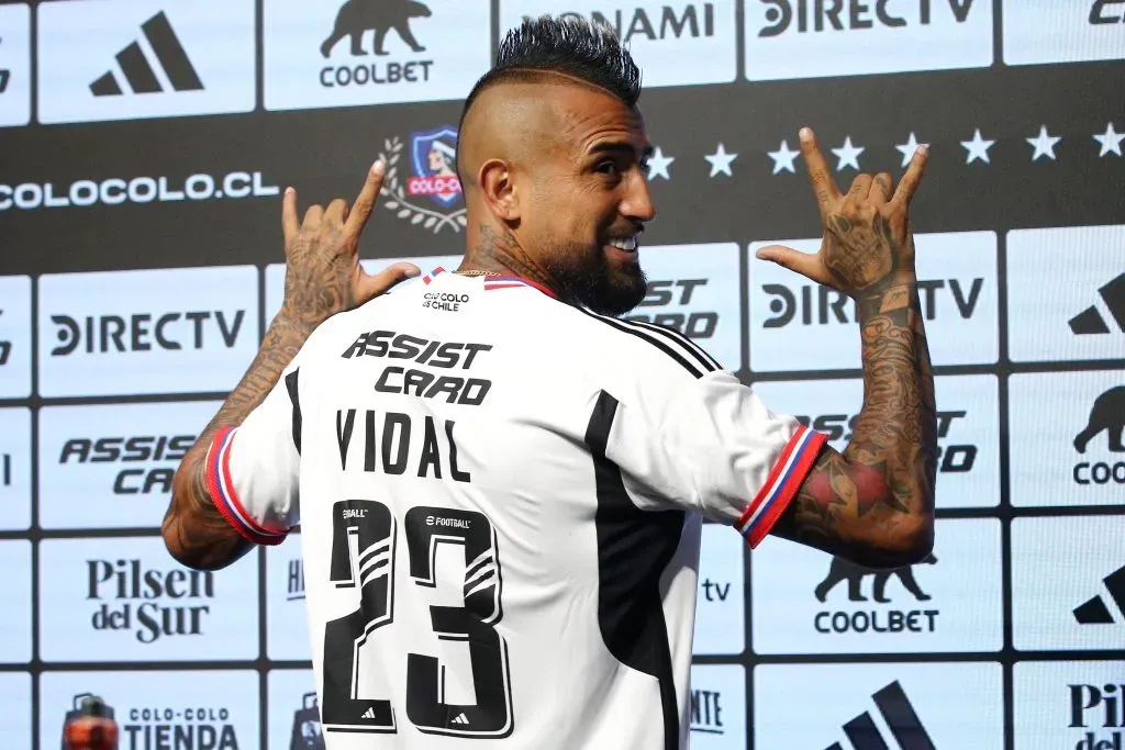 Arturo Vidal fue presentado oficialmente como refuerzo de Colo Colo. Foto: Photosport.