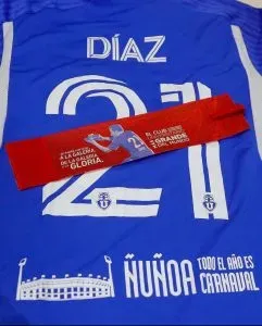 La camiseta que llevará Marcelo Díaz ante la UC.