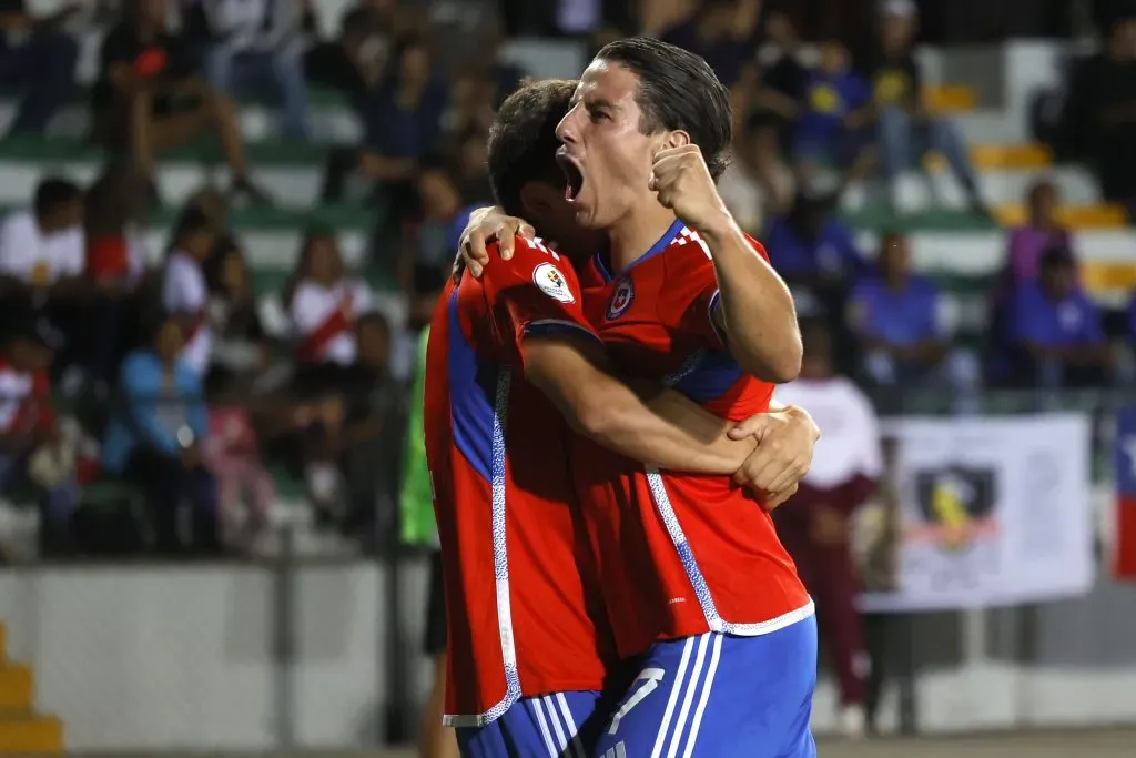 Clemente Montes y Gonzalo Tapia fueron decisivos en el triunfo de la Roja | Photosport
