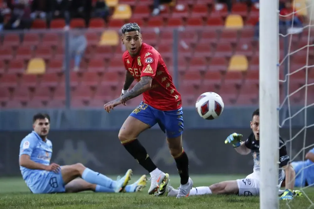 Rodrigo Piñeiro fue en estos últimos años uno de los mejores jugadores de Unión Española. | Foto: Photospot.