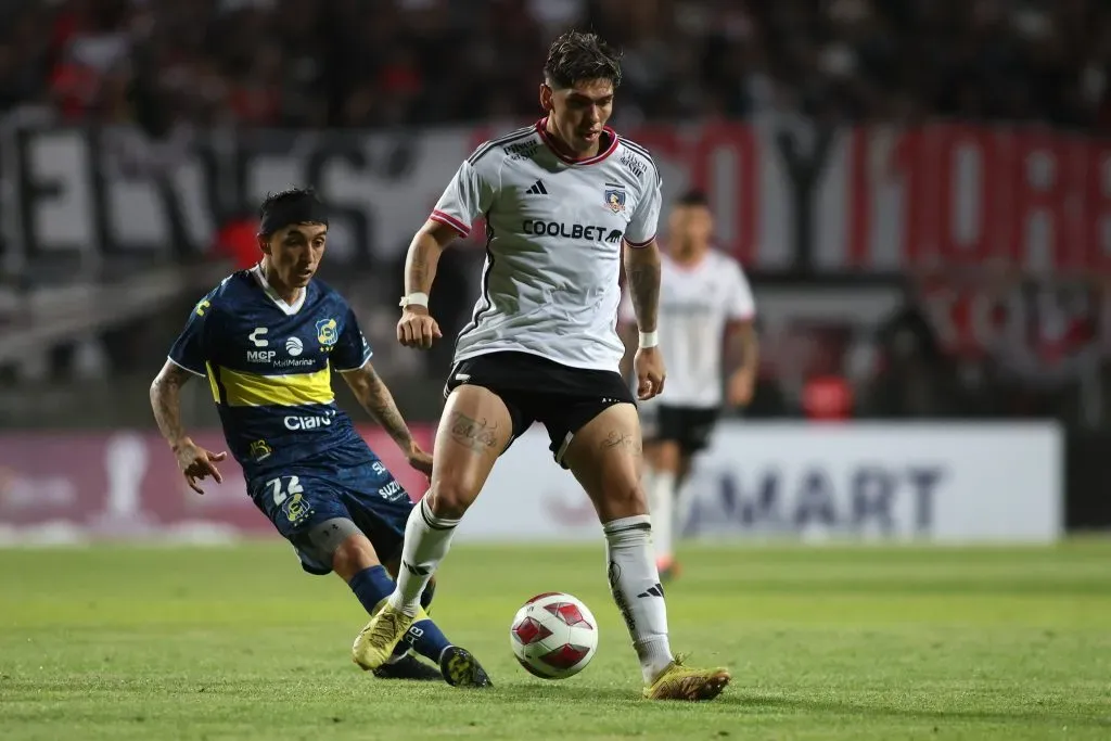 Palacios está jugando como delantero centro de Colo Colo