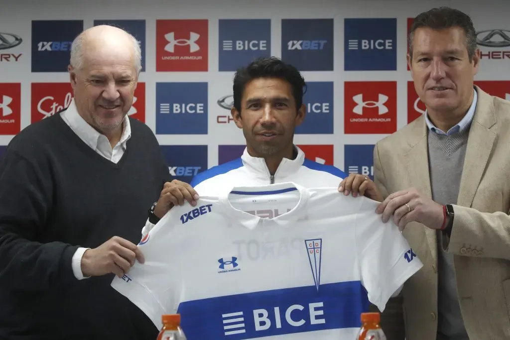 José María Buljubasich y Juan Tagle en la presentación de Nicolás Núñez como DT de la UC. (Jonnathan Oyarzun/Photosport).