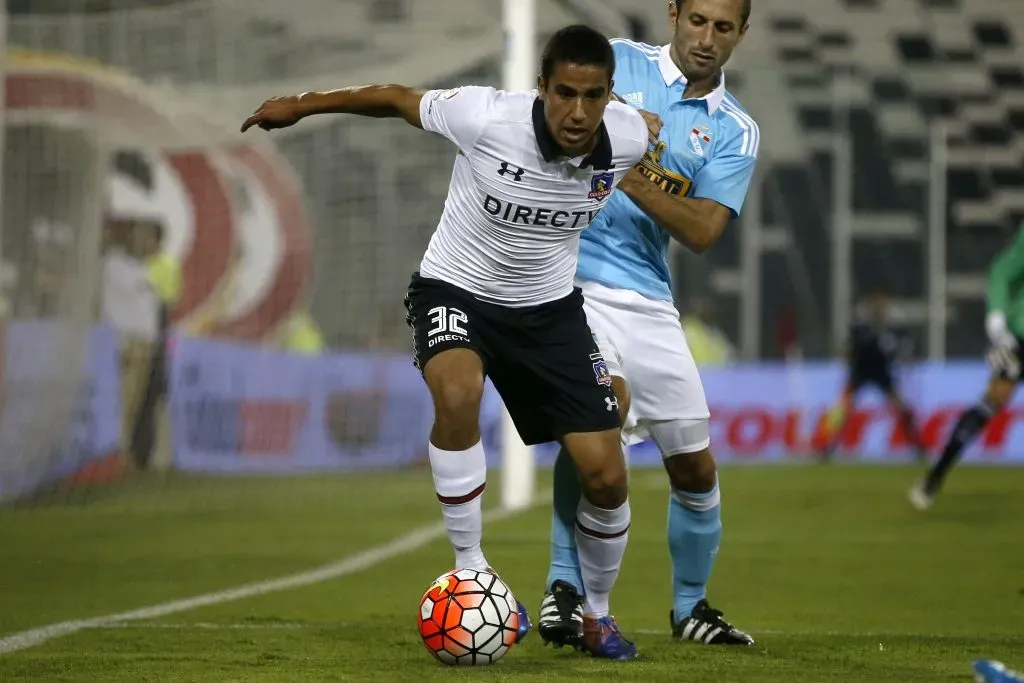 Misael Llantén en un amistoso ante Sporting Cristal en 2017. (Andres Pina/Photosport).