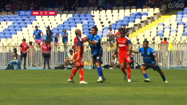 El gesto de Gonzalo Montes tras recibir un foul de Díaz. (Captura Mega Go).