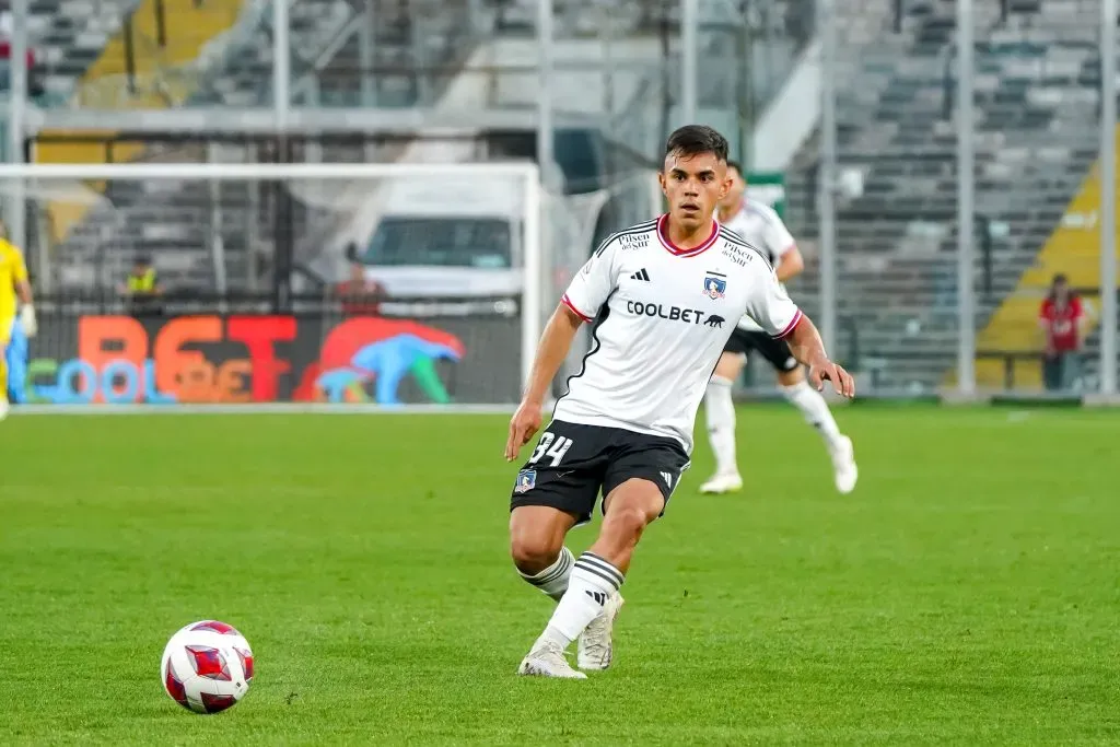 Vicente Pizarro es otro de los jugadores que llega a pelear por su camiseta de titular en Colo Colo. Foto: Guille Salazar, RedGol.